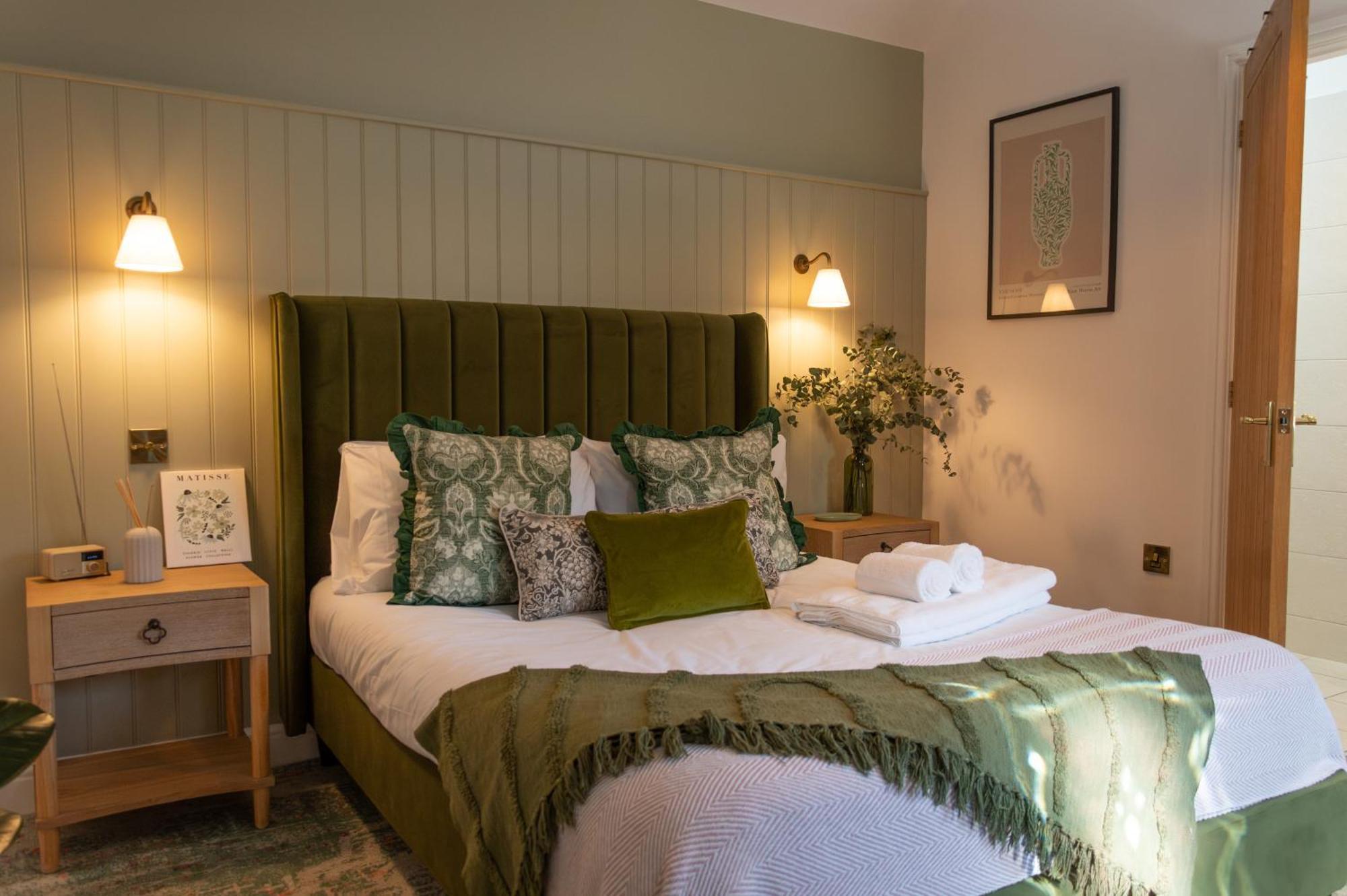 The Peacock Inn Chelsworth Экстерьер фото